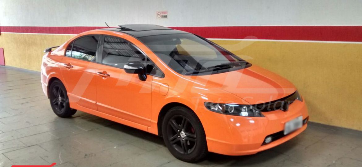 New Civic laranja com Teto Solar NSG Confort