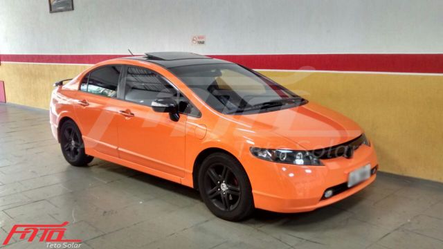 New Civic laranja com Teto Solar NSG Confort