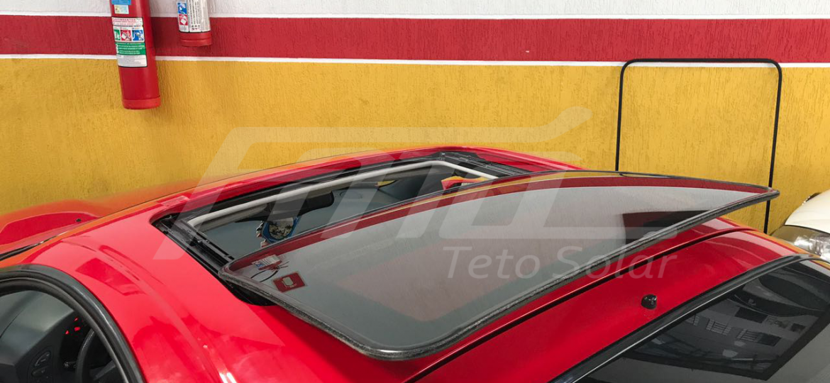 Restauração do Teto Solar de um Mitsubishi Eclipse